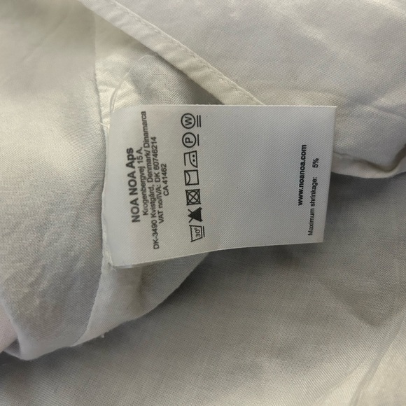 Noa Noa size S Cotton skirt EUC front button and floral! Super cute - Picture 8 of 9